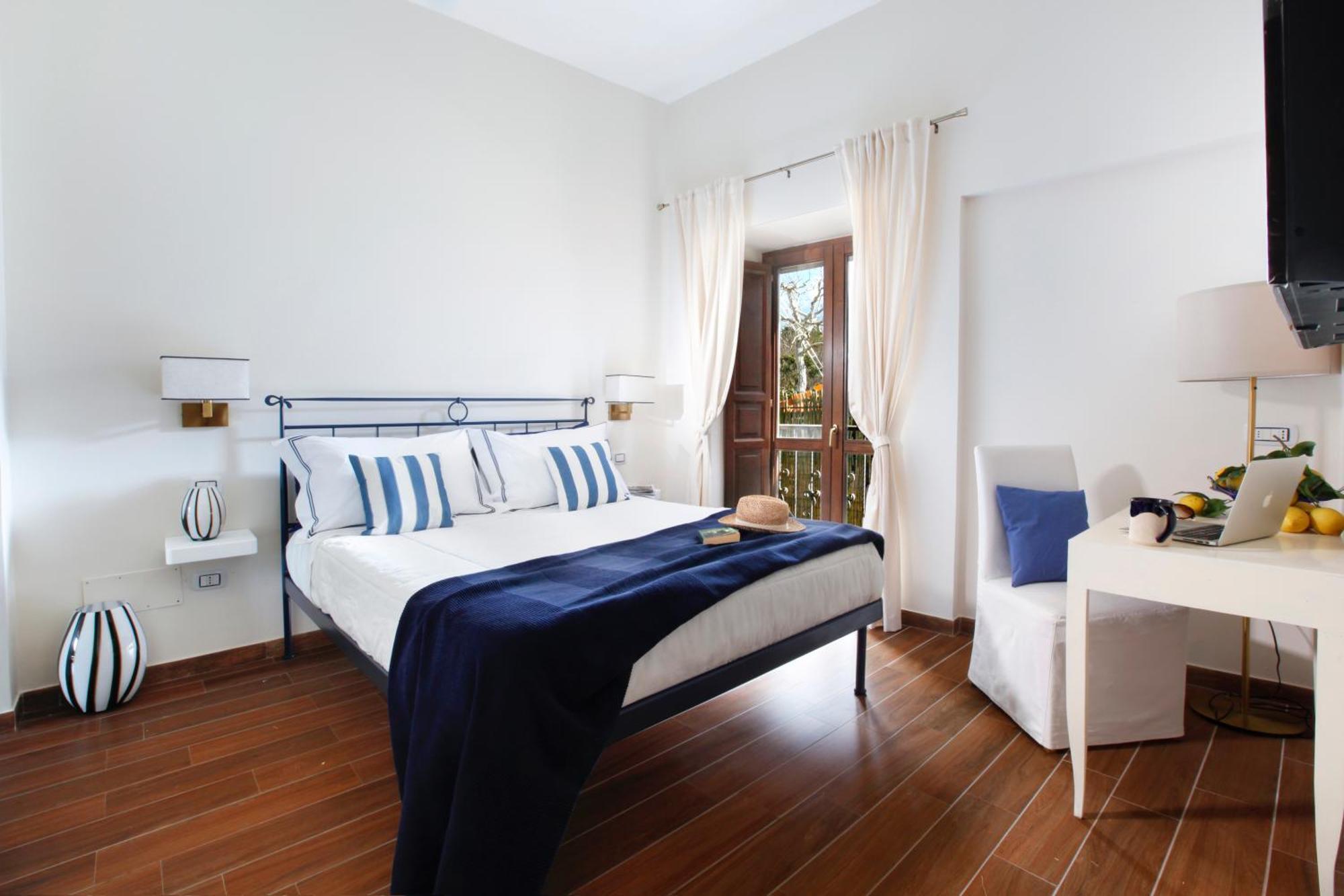 Maison Villa Angela SantʼAgata sui Due Golfi Buitenkant foto